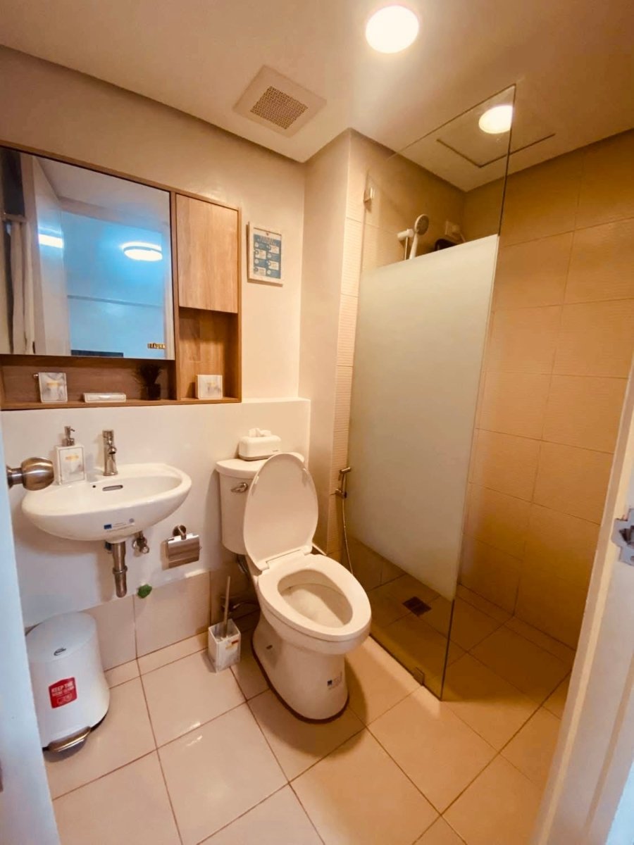 2BR Modern Aesthetic Fully Furnished Smart Home for Sale!