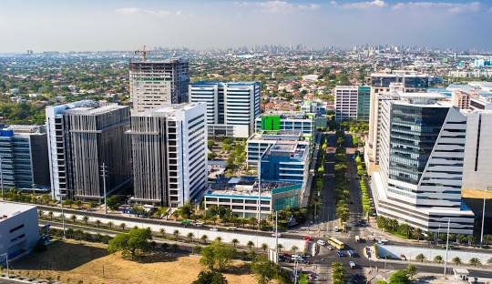 Condominiums in Alabang — What Locals Wish You Knew 🏢