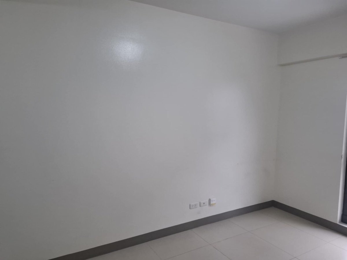 5 Condo Unit For Rent – Unit 827 at Filinvest Studio 7