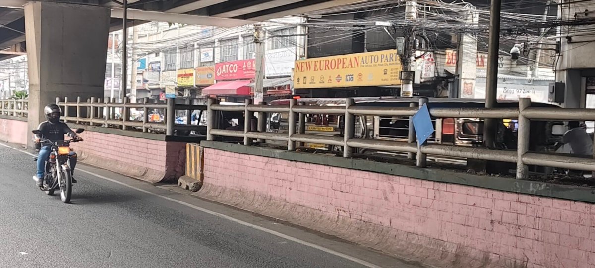 Building for Sale in Pasay City – Prime Property Along Taft Avenue