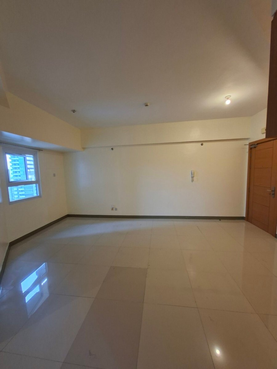 1-Bedroom Condo unit at The Trion Tower 1