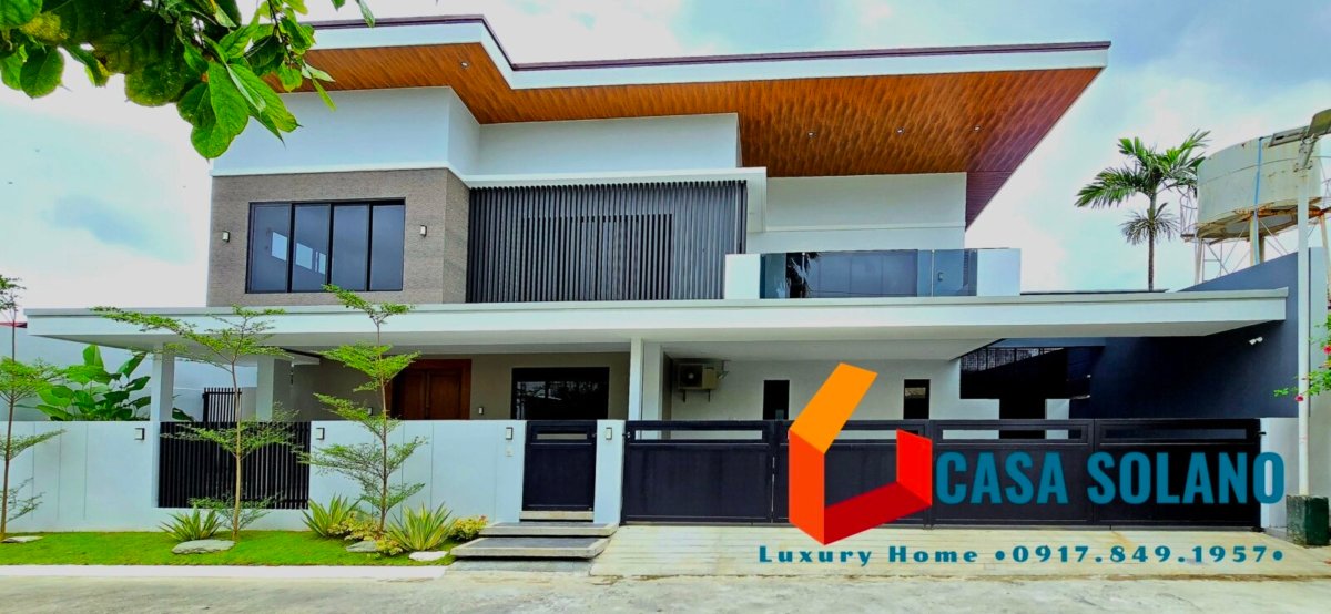 Modern Luxury 2-Storey Home in BF homes Paranaque