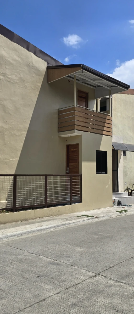 Good Location House and lot