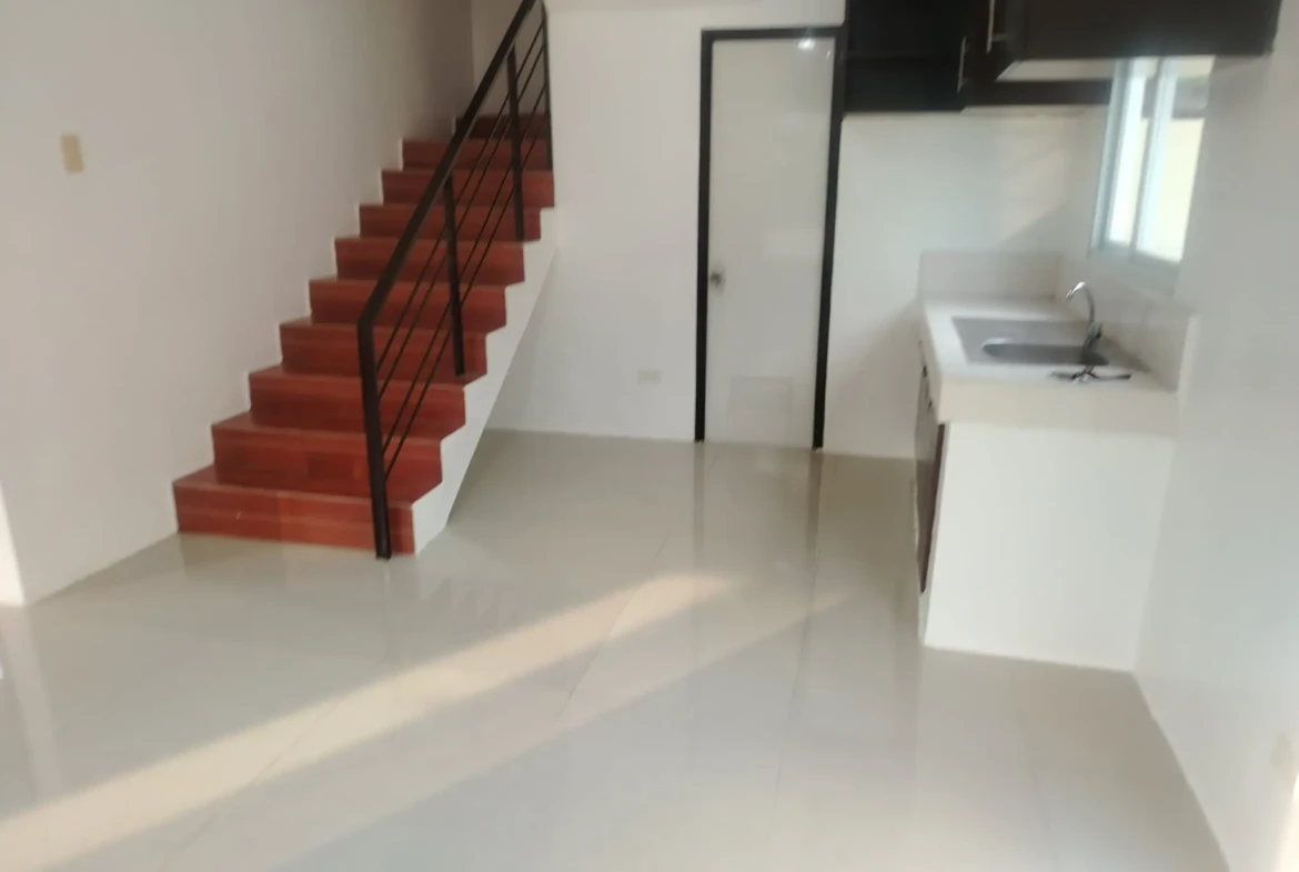 Single Attached Town House
