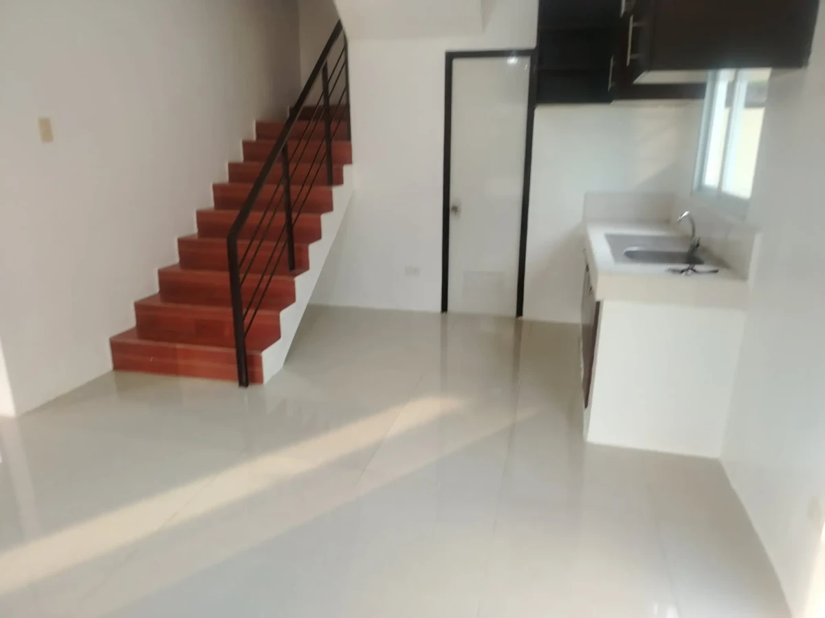 Single Attached Town House