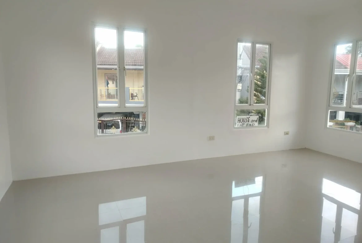 Single Attached Town House