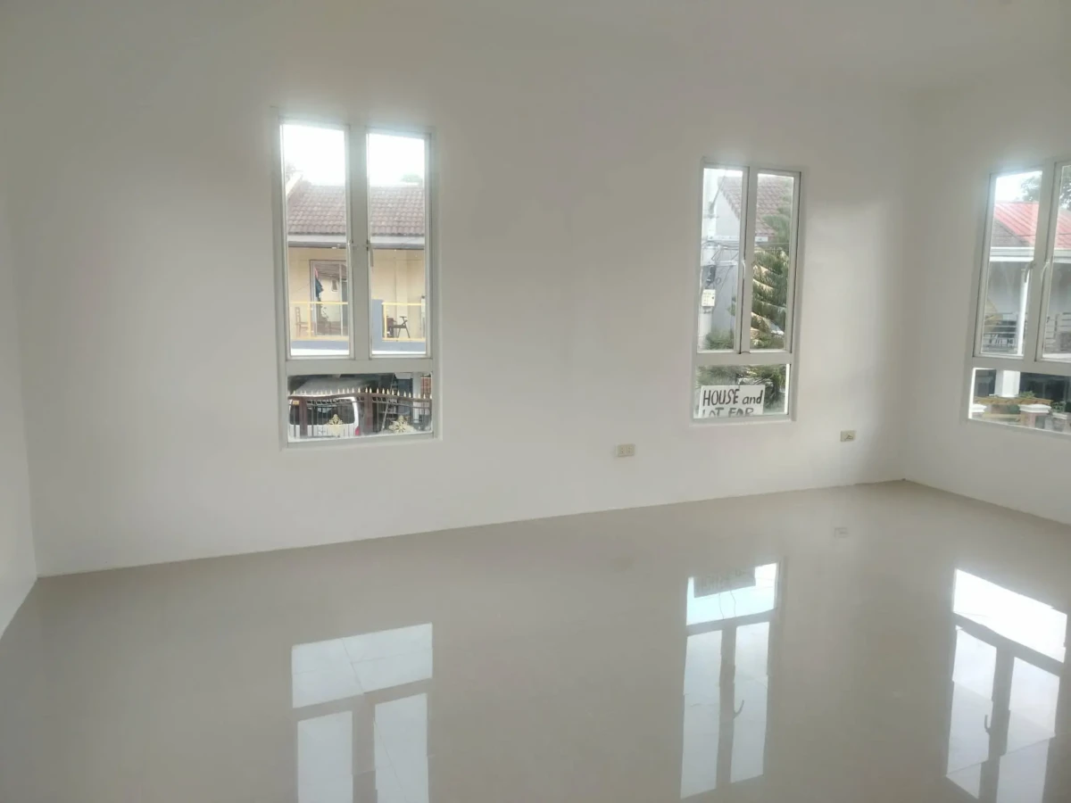 Single Attached Town House