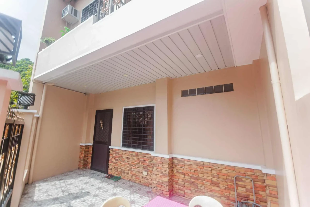 1000008420 Spacious RFO 5 BEDROOMS House and LOT Cebu South