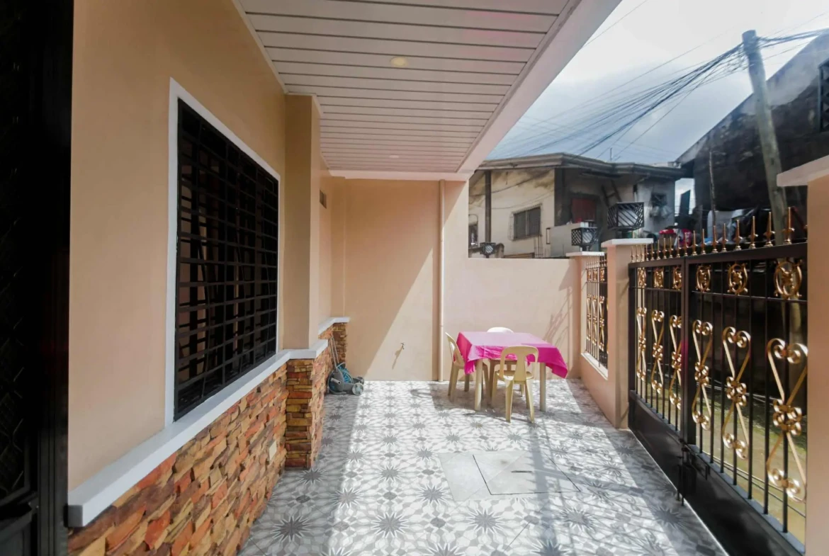Spacious RFO 5 BEDROOMS House and LOT Cebu South
