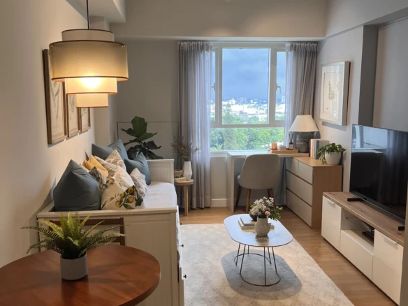 Arton East Studio Unit with Indoor Parking (PRESELLING)