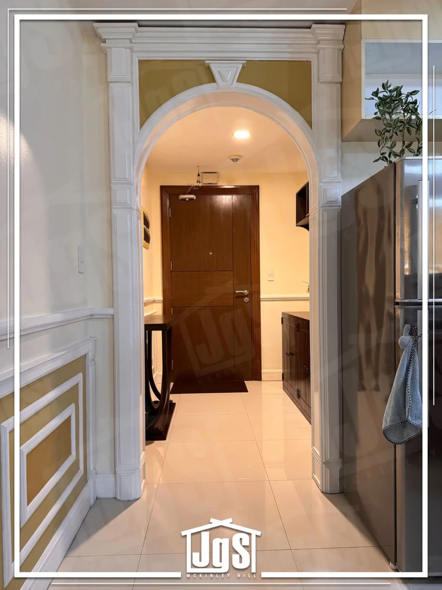 5 Pre-Owned 66.70 sqm 1-bedroom Residential Condo For Sale in Mckinley Hill Taguig