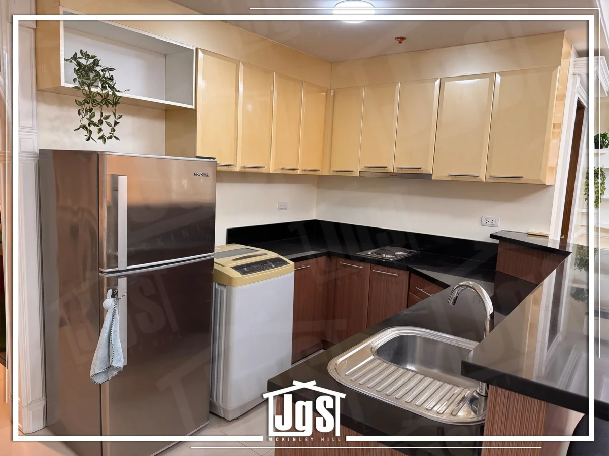 7 Pre-Owned 66.70 sqm 1-bedroom Residential Condo For Sale in Mckinley Hill Taguig