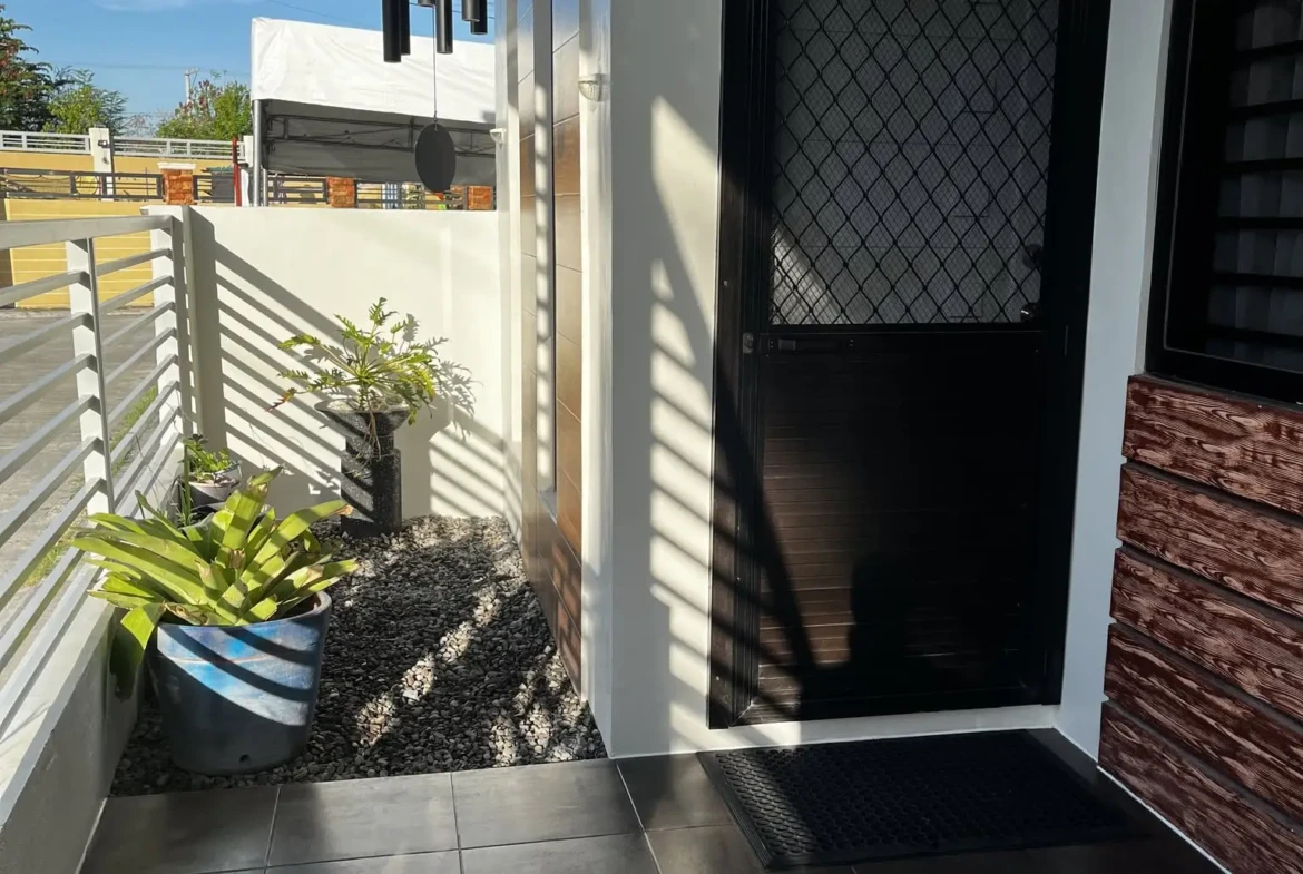 3-Bedroom Pool Home & Lot for Sale in San Fernando Pampanga, 107 sq m lot, CLEAN TITLE