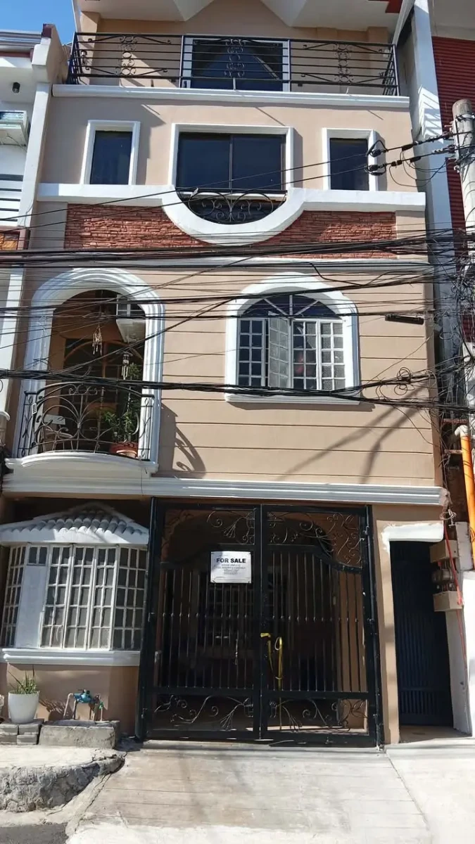 house-2 4-Storey Home (Prime Location, in front of SM City East Ortigas)