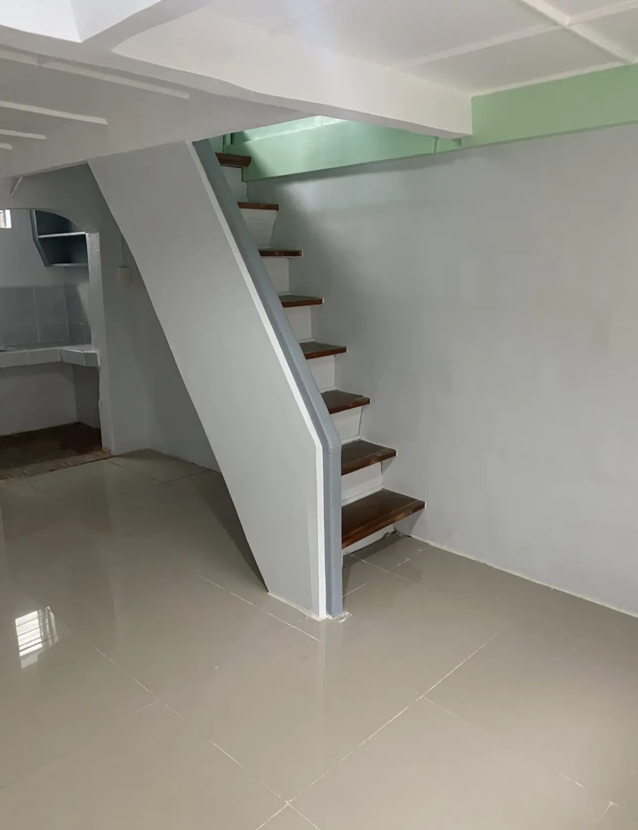 img_7275 Six-door Residential/Commercial Apartment for sale