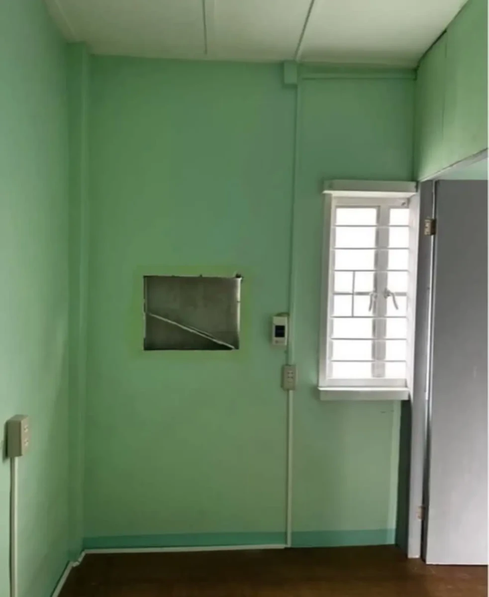 img_8325 Six-door Residential/Commercial Apartment for sale