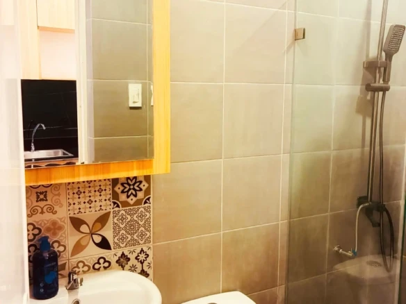 Victoria Sports Tower Studio Type in Quezon City