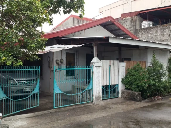 House and Lot along Aguinaldo Hiway Imus Cavite
