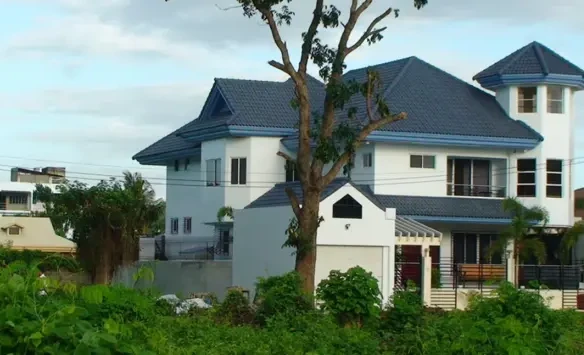 DISTINCTIVE VACATION HOME FOR SALE IN PUERTO REAL DE ILOILO