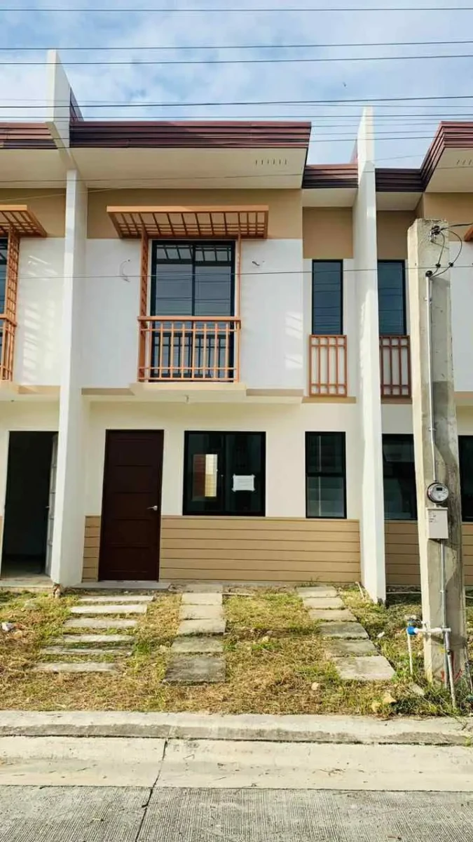 House & Lot for Sale | Casa Mira South, Naga Cebu | 2BR Townhouse